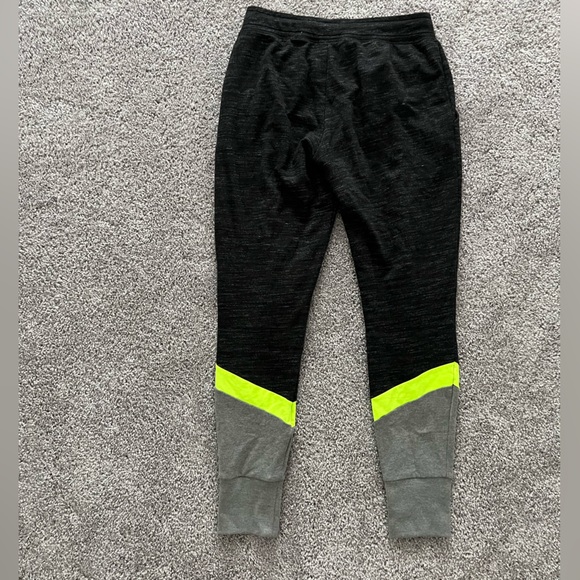 Victoria’s Secret PINK Sweatsuit - Picture 7 of 9